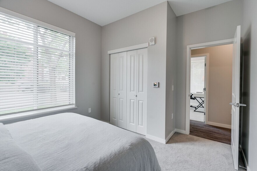 More Photos Of 1935 Park Ave, Minneapolis Apartments For Sale