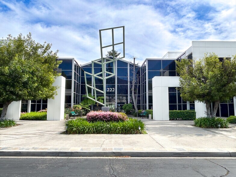 More Photos Of 222 E Huntington Dr, Monrovia Medical For Lease