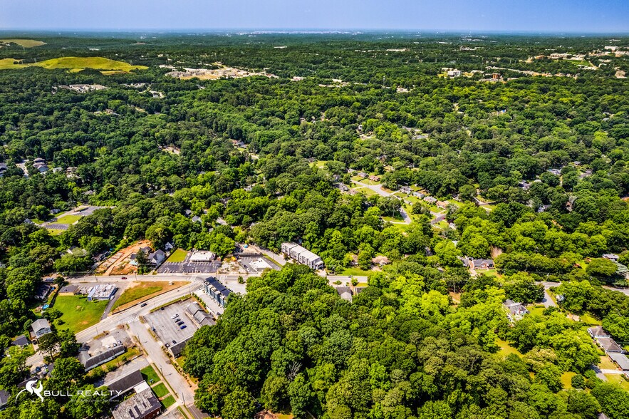 More Photos Of 845 Flat Shoals Rd, Atlanta Freestanding For Sale