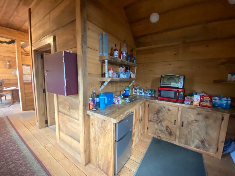 More Photos Of 472 W Main St, Tilton Warehouse For Sale