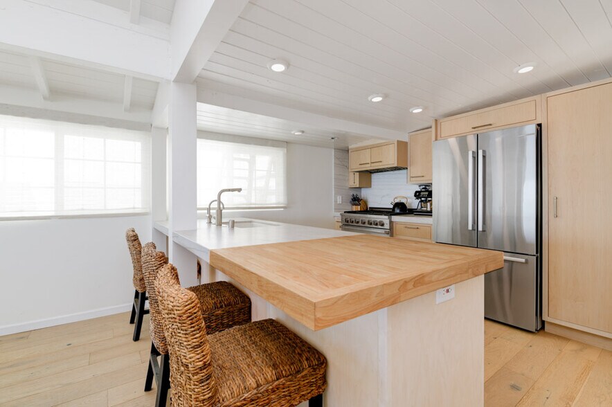More Photos Of 2633 Ocean St, Carlsbad Apartments For Sale