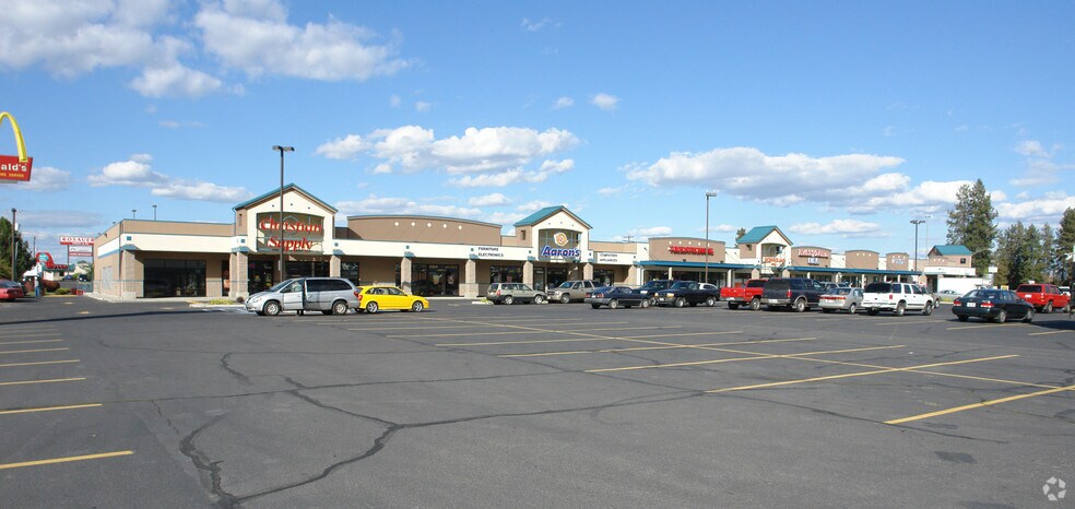 More Photos Of 9327-9335 N Newport Hwy, Spokane Auto Repair For Lease