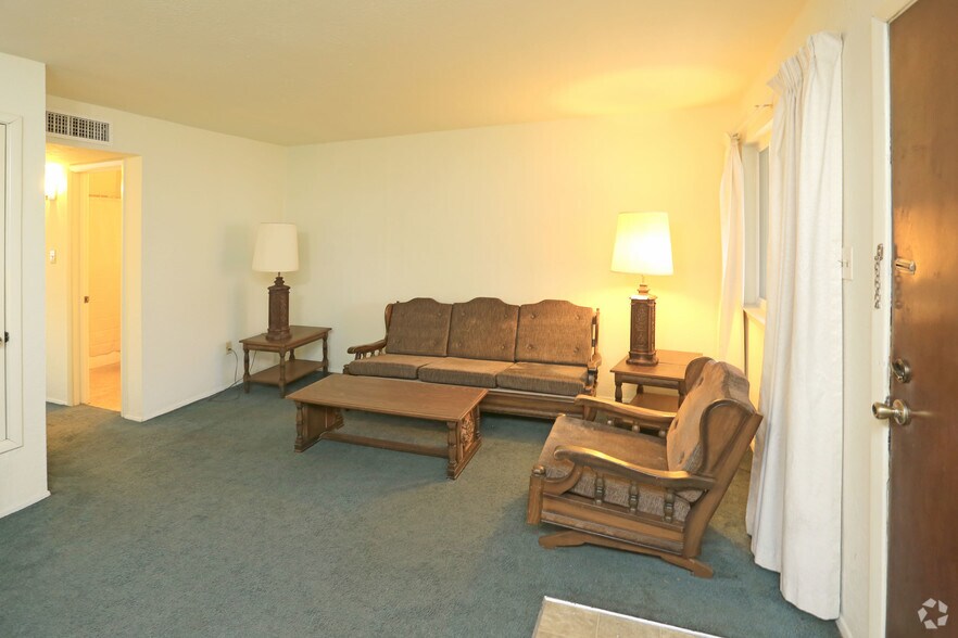 More Photos Of 1811 Lead Ave SE, Albuquerque Apartments For Sale