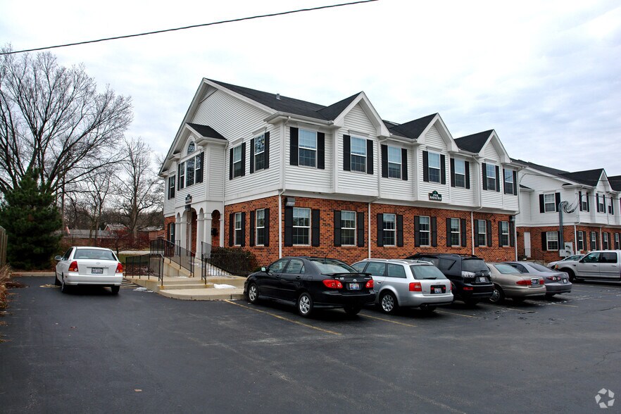 Primary Photo Of 27W130 Roosevelt Rd, Winfield Office For Lease
