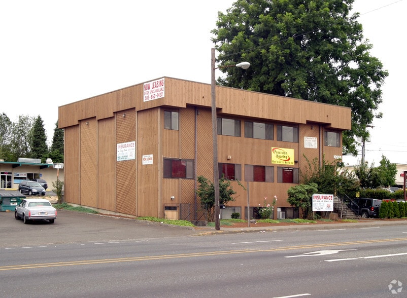More Photos Of 10555 SE 82nd Ave, Portland Medical For Lease