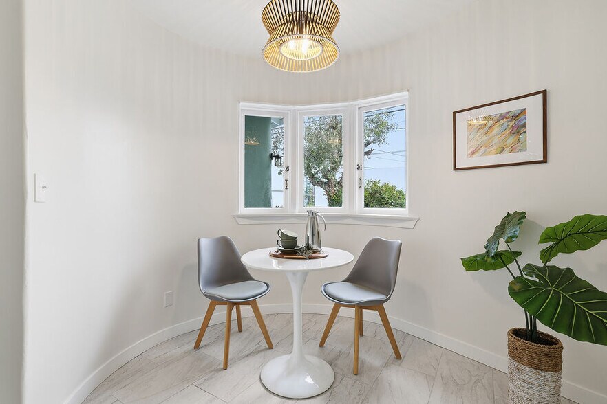More Photos Of 10718 Valley Spring Ln, North Hollywood Multifamily For Sale
