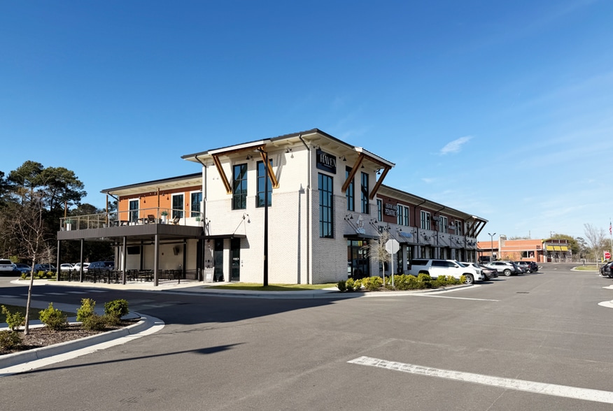 More Photos Of 42 Shuckin St, Hampstead General Retail For Lease