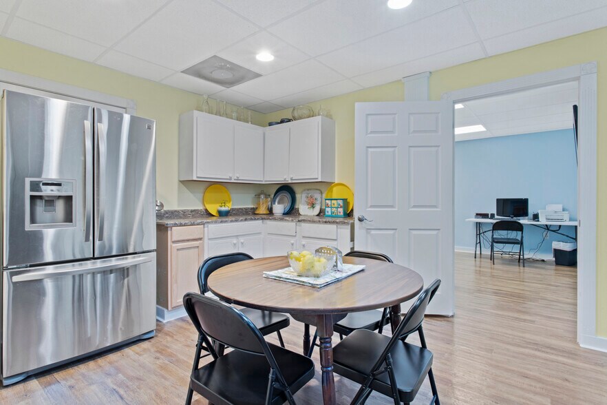 More Photos Of 1420 Ingalls Ave, Pascagoula Freestanding For Lease