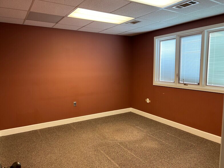 More Photos Of 4228 Lomac St, Montgomery Office For Sale