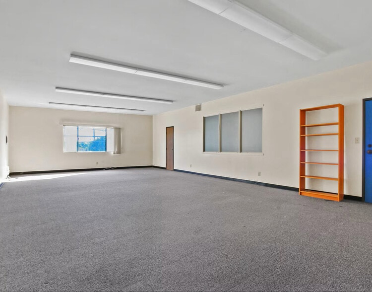 More Photos Of 11714-11720 W Pico Blvd, Los Angeles Storefront Retail Office For Lease