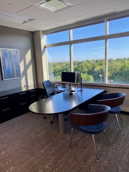 More Photos Of 15950 W Dodge Rd, Omaha Office For Lease