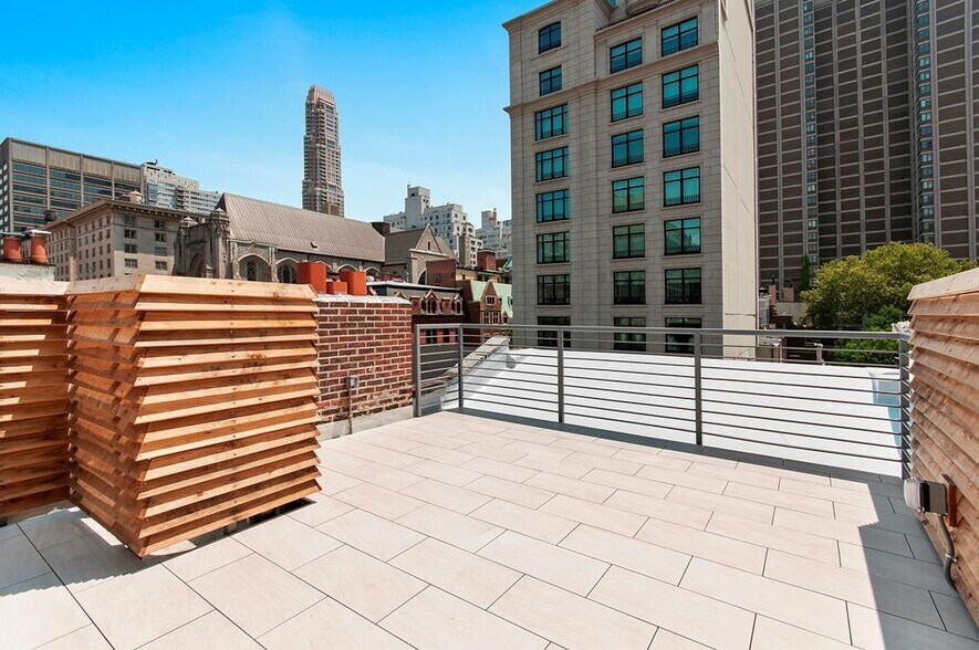 More Photos Of 860 Lexington Ave, New York Apartments For Sale