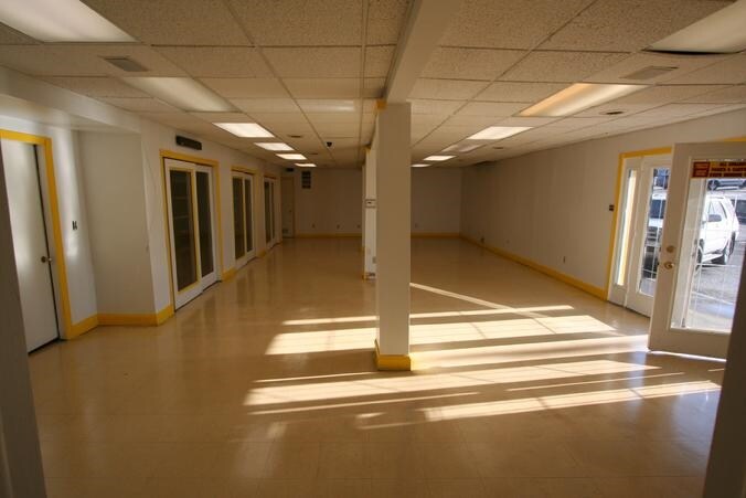 More Photos Of 2476 Broadhead Rd, Aliquippa Storefront Retail Residential For Lease