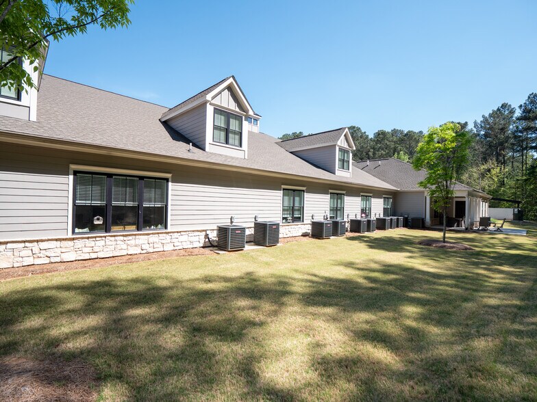 More Photos Of 3957 S Main St, Acworth Office For Sale