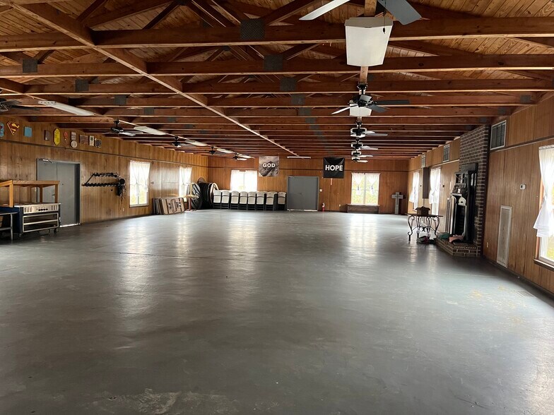 More Photos Of 1000 Chula Vista Ln, Pell City Lodge Meeting Hall For Sale