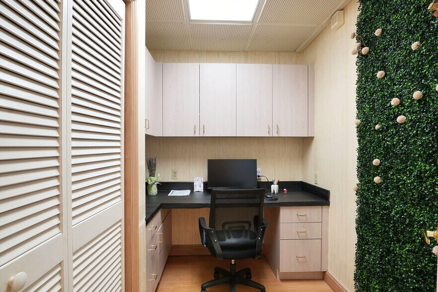 More Photos Of 650 W Boynton Beach Blvd, Boynton Beach Medical For Sale