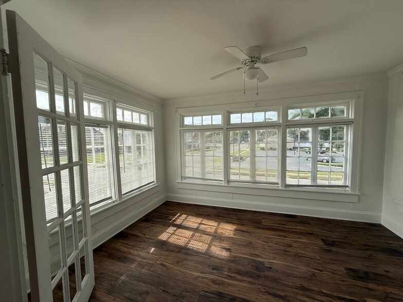 More Photos Of 150 Church St SW, Pelham Office Residential For Sale
