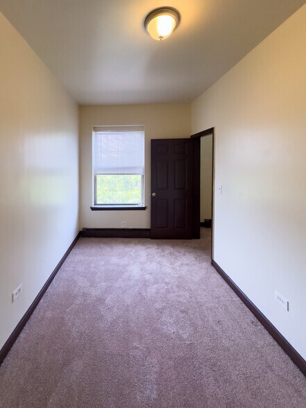 More Photos Of 5947-5959 S Indiana Ave, Chicago Apartments For Sale