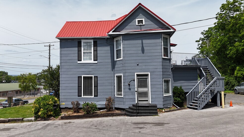 More Photos Of 1526 Dodds Ave, Chattanooga Office Residential For Lease