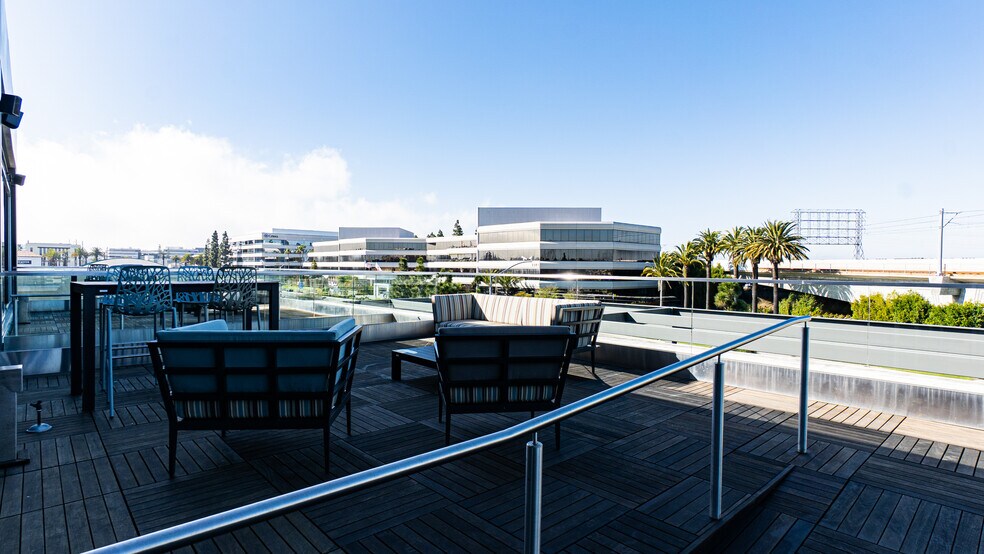 More Photos Of 1888 Rosecrans Ave, Manhattan Beach Office For Lease