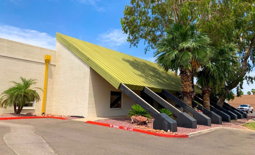 More Photos Of 425 S McClintock Dr, Tempe Warehouse For Lease