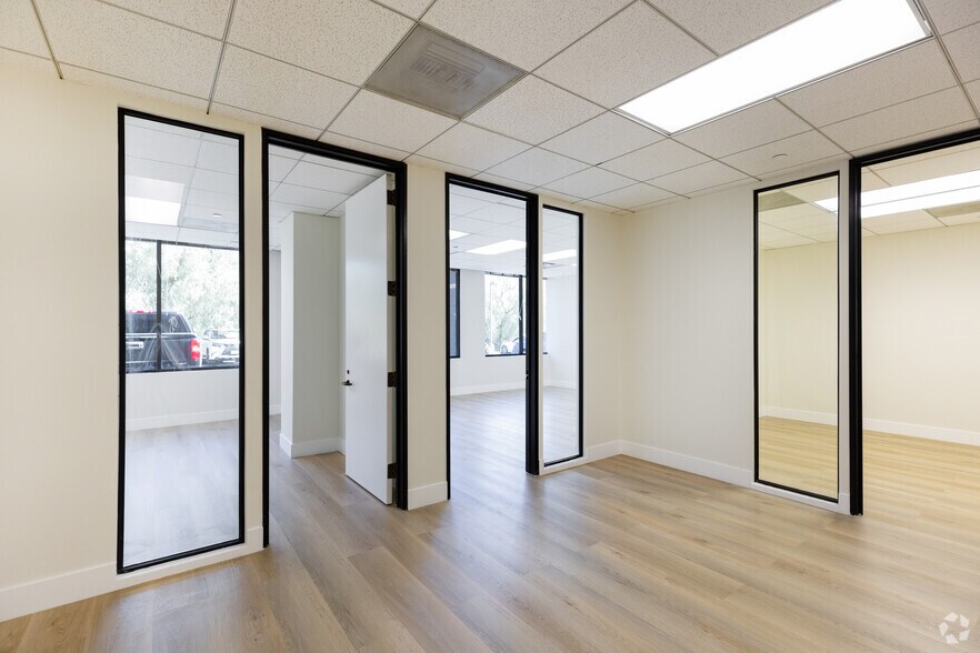 More Photos Of 30851 Agoura Rd, Agoura Hills Loft Creative Space For Lease