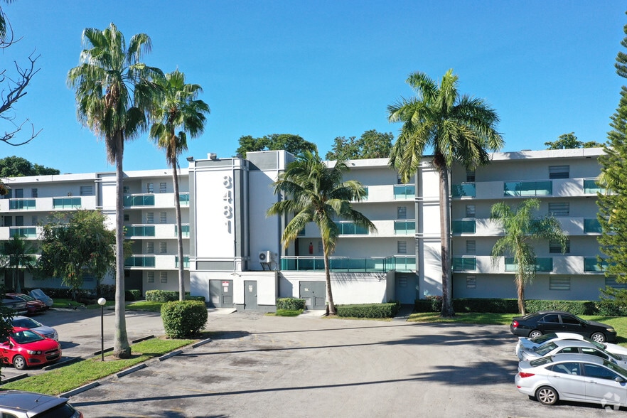 Primary Photo Of 8445 Springtree Dr, Sunrise Apartments For Sale