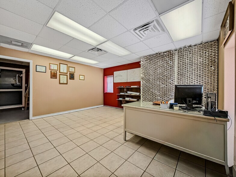 More Photos Of 3801 Saturn Rd, Corpus Christi Warehouse For Sale