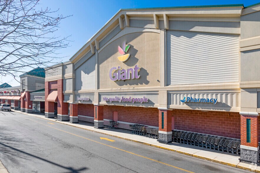 More Photos Of 7025 Berry Rd, Accokeek Unknown For Lease