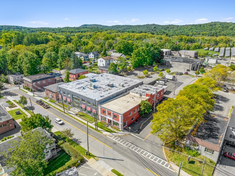 More Photos Of 342 Lexington Ave, Mount Kisco Light Distribution For Lease