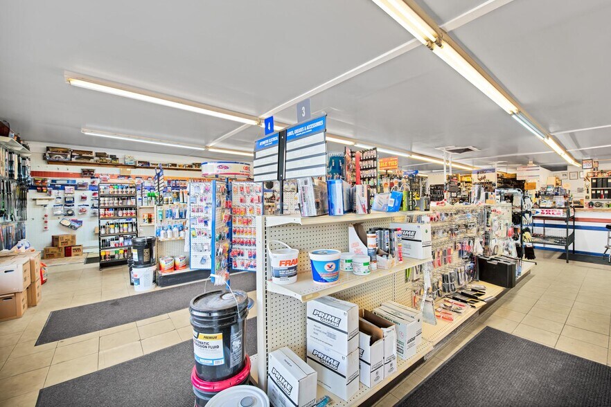 More Photos Of 220 E Aspen Ave, Fruita General Retail For Sale