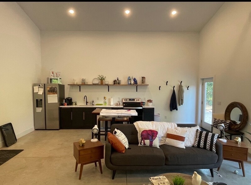 More Photos Of 1019 Whites Creek Pike, Nashville Flex For Sale