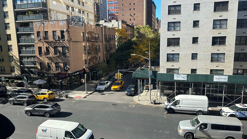 More Photos Of 201 E 16th St, New York Office For Lease