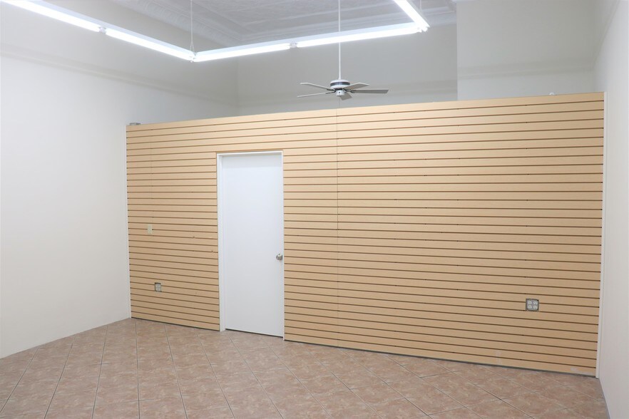 More Photos Of 108 S 10th St, Santa Paula Storefront Retail Residential For Lease