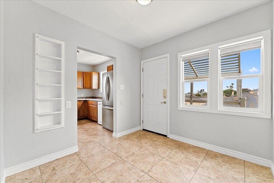 More Photos Of 622 S Pacific Coast Hwy, Redondo Beach Apartments For Sale