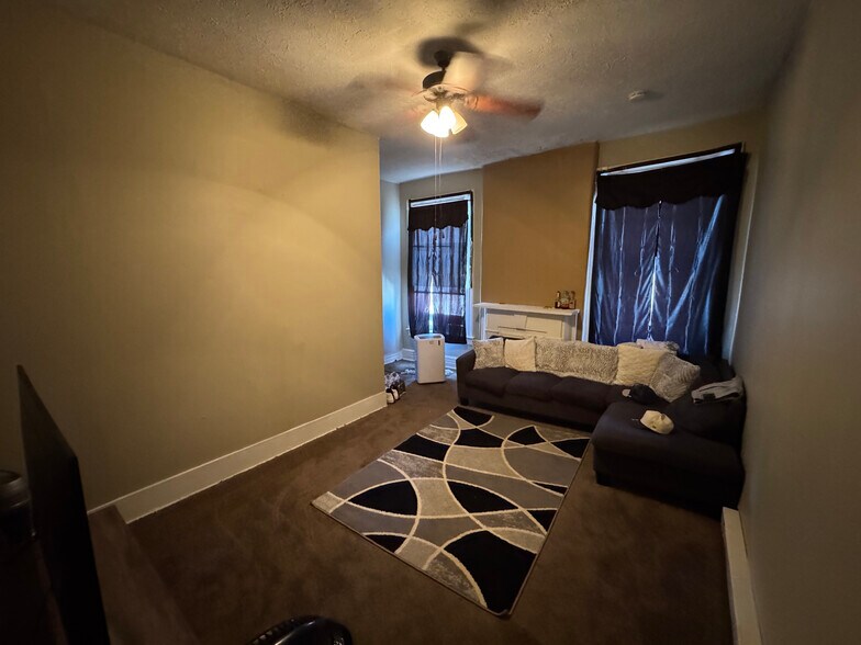 More Photos Of 2245 W Jefferson St, Louisville Apartments For Sale