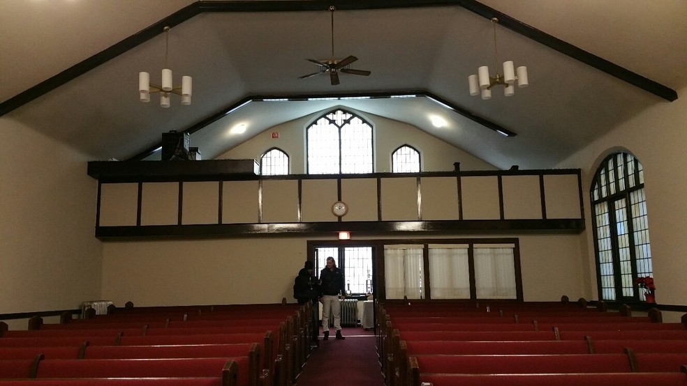 More Photos Of 1754 N Clark St, Chicago Religious Facility For Sale