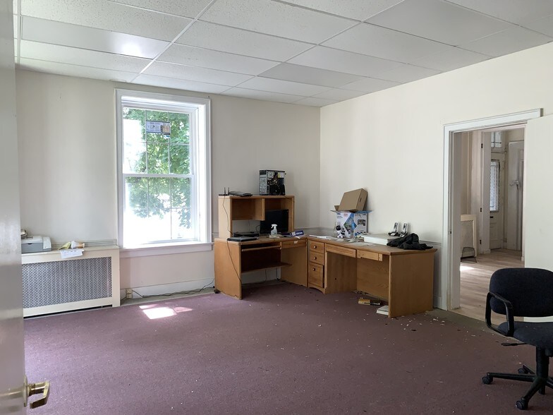 More Photos Of 423 James St, Syracuse Office Residential For Sale
