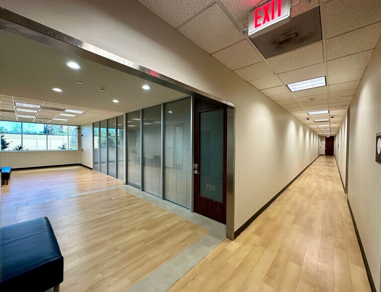 More Photos Of 1011 Medical Plaza, The Woodlands Medical For Lease