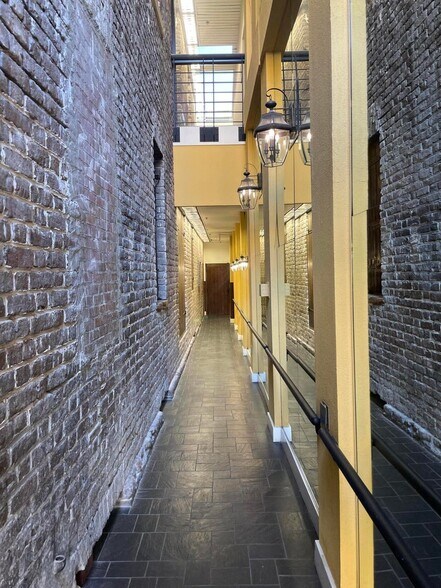 More Photos Of 192 E Bay St, Charleston Office Residential For Sale