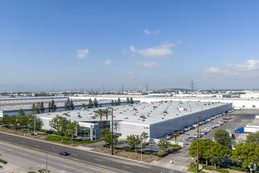 More Photos Of 1100 S Etiwanda Ave, Ontario Warehouse For Lease