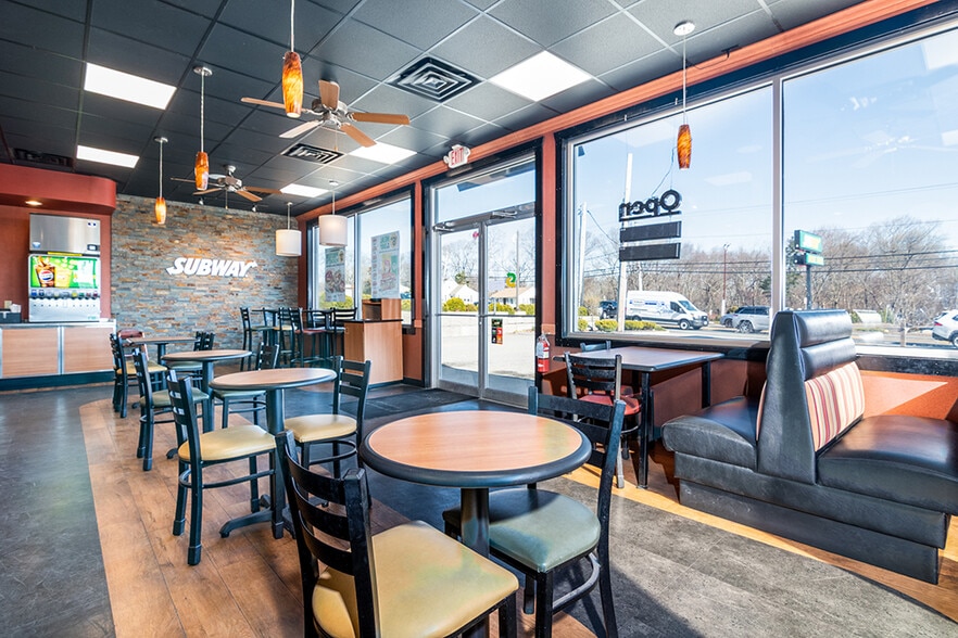 More Photos Of 2214 Plainfield Pike, Cranston Fast Food For Sale