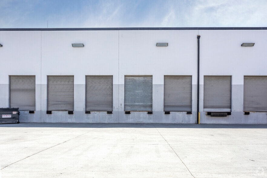 More Photos Of 9375 Customhouse Plz, San Diego Unknown For Lease