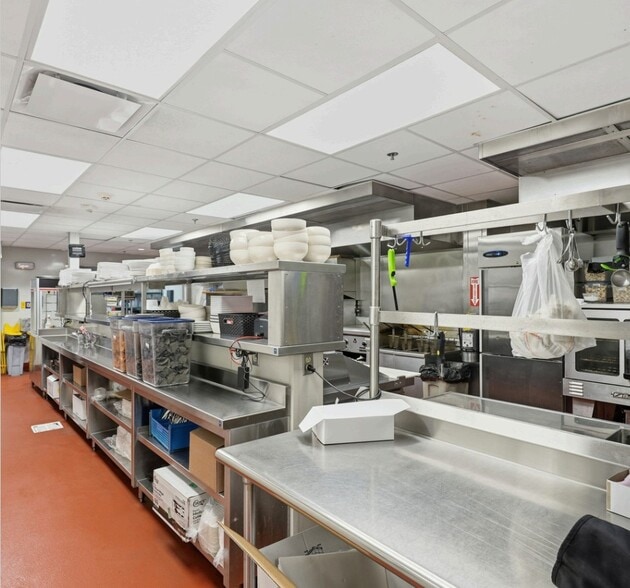 More Photos Of 706 E 23rd St, Lawrence Restaurant For Sale