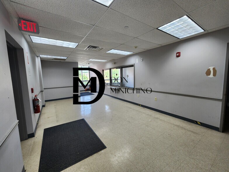 More Photos Of 412-416 Main St, Poughkeepsie Storefront Retail Office For Sale