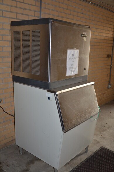 More Photos Of 820 Market St, Cheraw Hotel For Sale