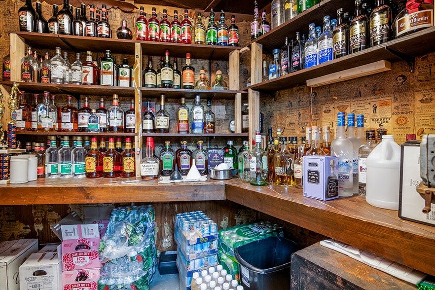 More Photos Of 245 Washington St, West Warwick Bar For Sale