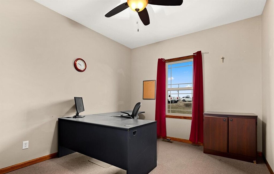 More Photos Of 614 State Route 116, Metamora Office For Lease