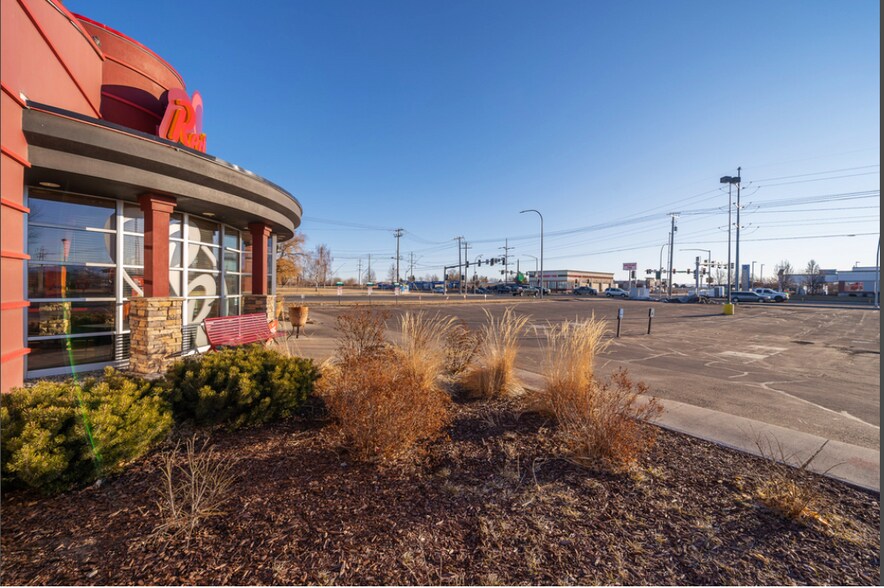 More Photos Of 2450 E 17th St, Idaho Falls Restaurant For Sale