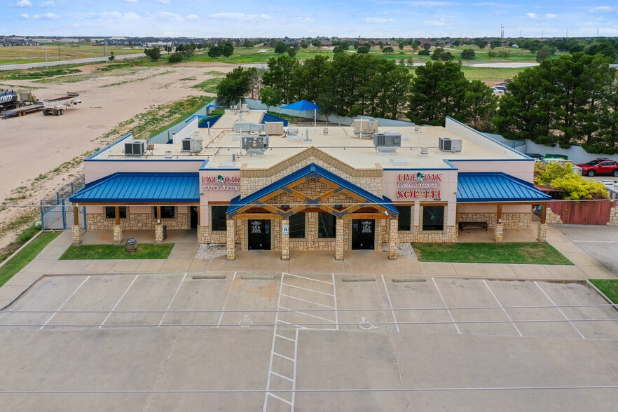 Primary Photo Of 11302 Indiana Ave, Lubbock Veterinarian Kennel For Sale